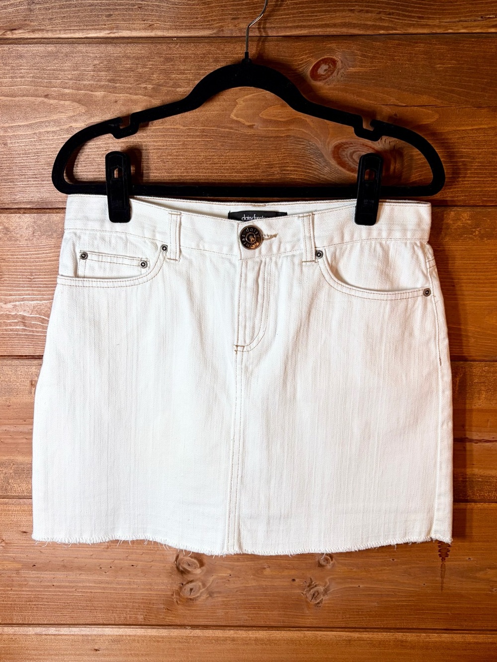 Daisy Fuentes White Denim Mini Jean Skirt Size 2 💕